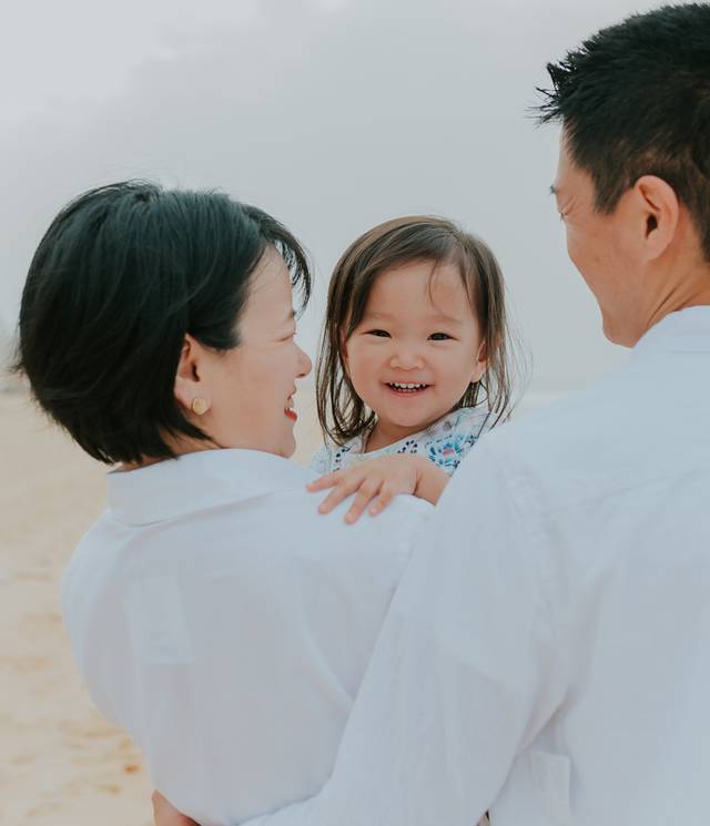 Família & Gestante de Ensaio de família: Aika - Praia do Leblon, RJ