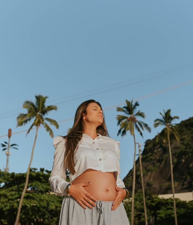 Família & Gestante de Ensaio de gestante na Praia Vermelha, RJ- A espera do Mateus 