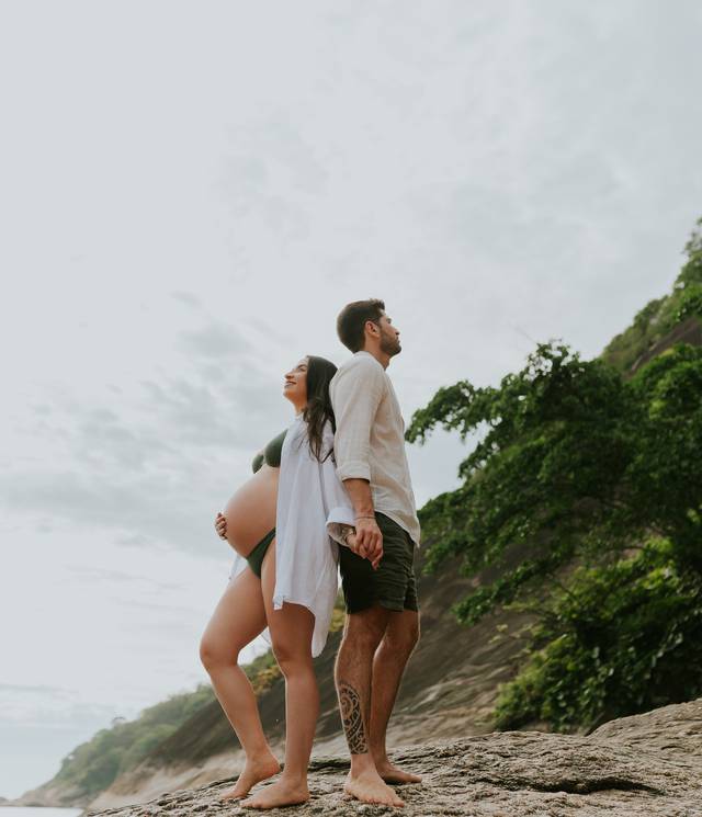 Família & Gestante de Ensaio de gestante na Praia Vermelha, RJ - A espera da Giovana 
