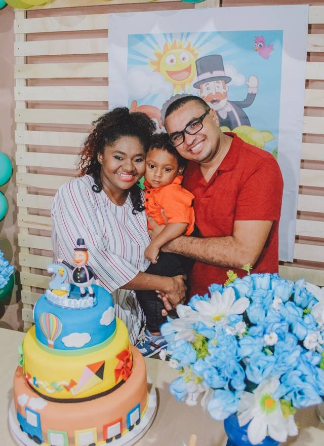 Aniversários de André Elias faz 02