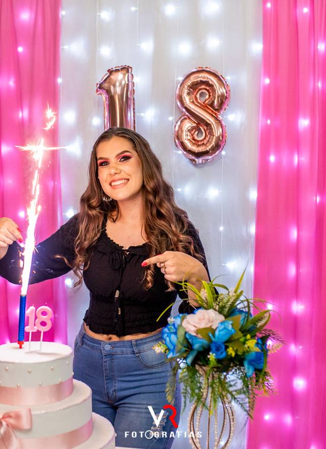 Aniversário de ANNA JULIA HUNGER