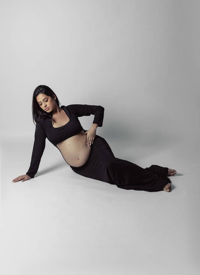 ESTÚDIO de Gestante em Estúdio - luz noturna