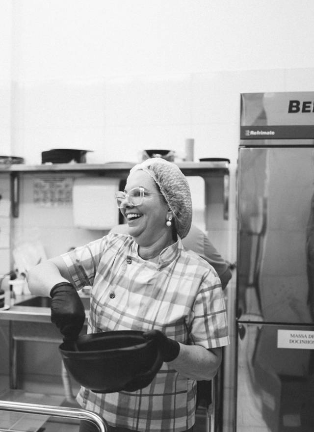 Ensaio Branding de Ensaio Brand - Vera Diniz Confeitaria