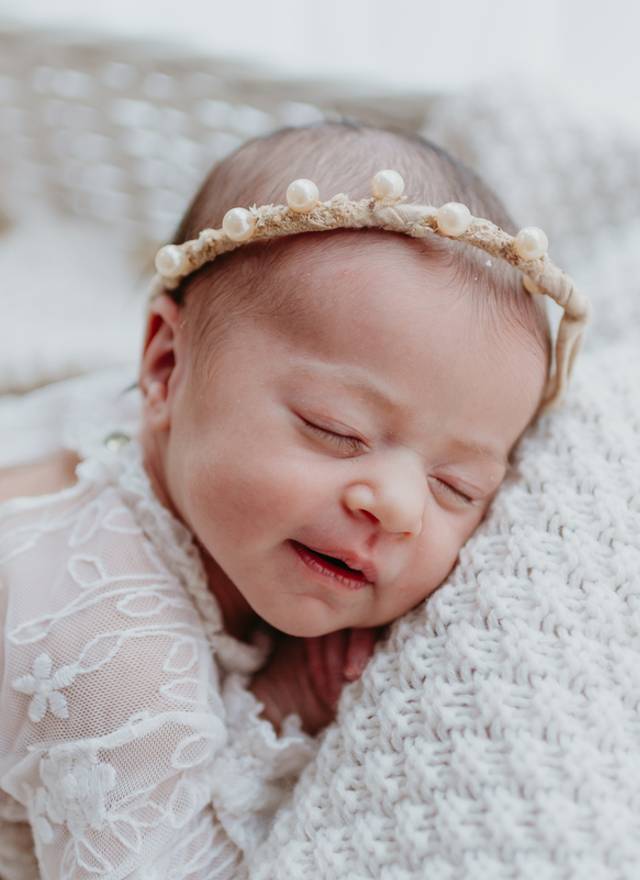 Newborn de Primeiros dias da Ester