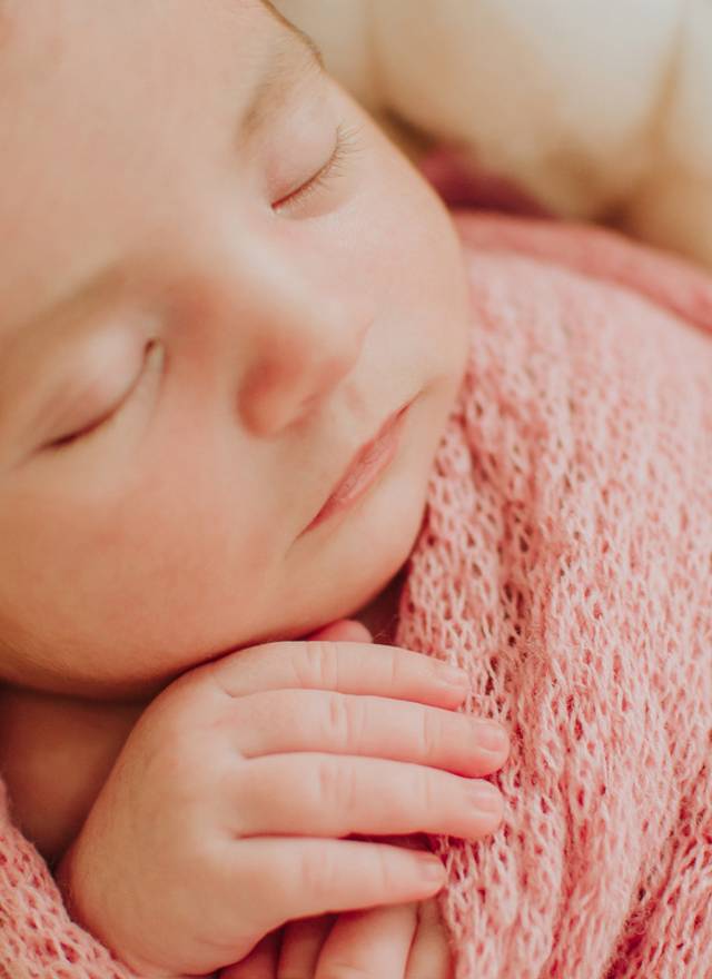 Newborn de Isadora 18 dias