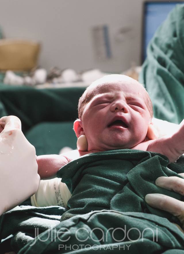 Fotografia de Nascimento de Parto Cesária - Nascimento de Maya 