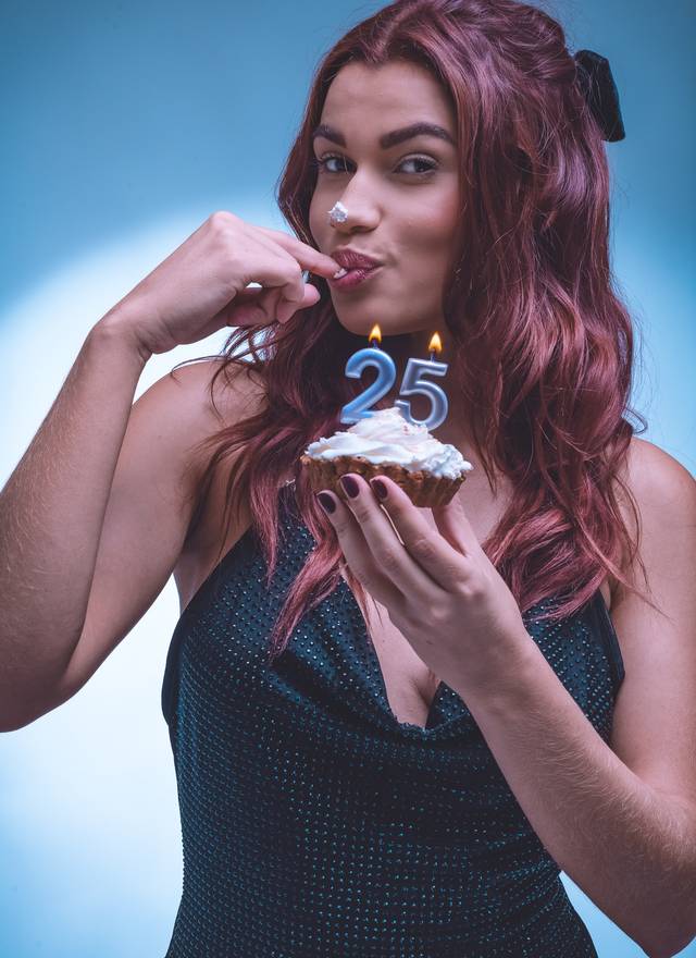 ENSAIO FEMININO de ENSAIO DE ANIVERSÁRIO