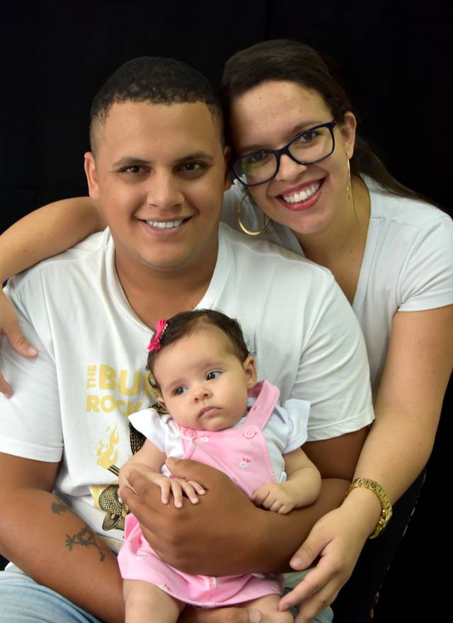 Fotos de Família de Claudio, Debriane e a pequena Luna