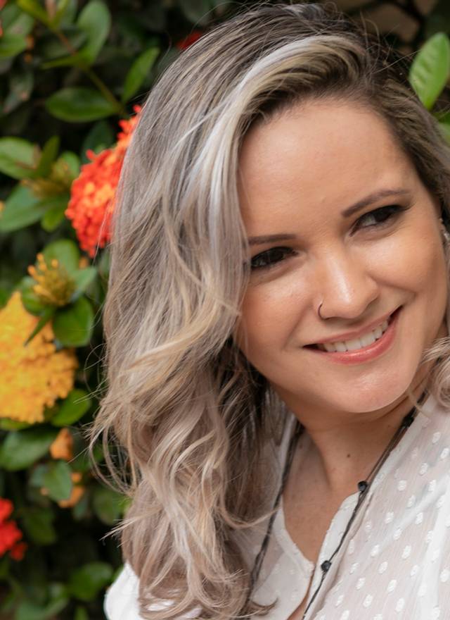 ENSAIOS de Angélica Domingos 