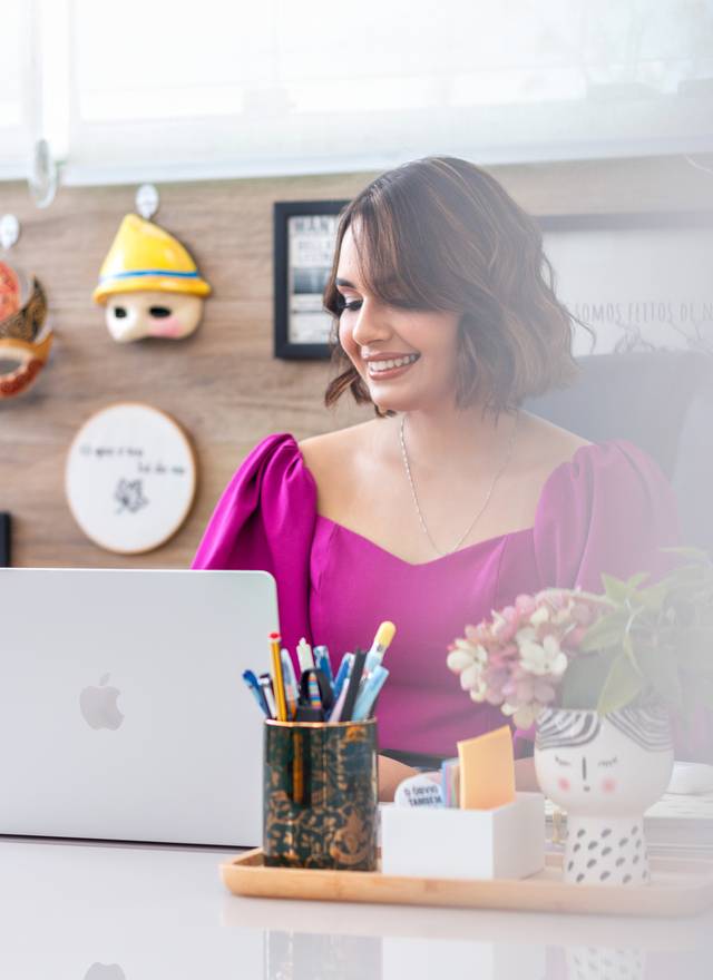 Corporativo de Elizza Barreto