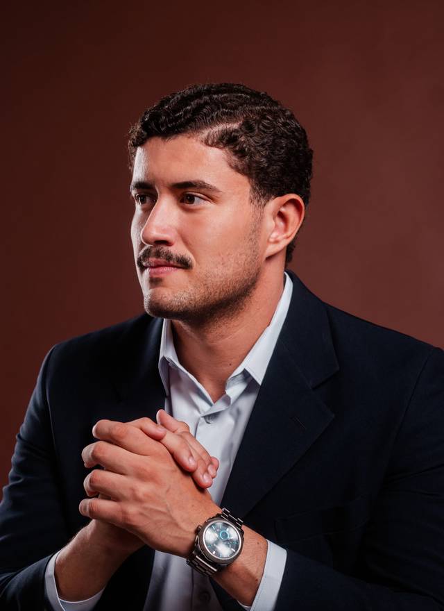 Corporativo de Caio Endrik