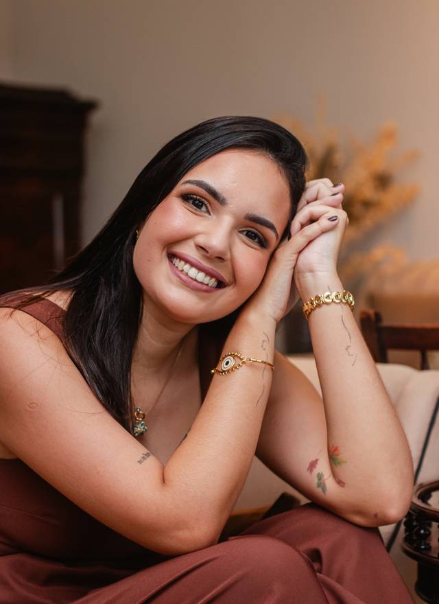 Corporativo de Elizza Barreto