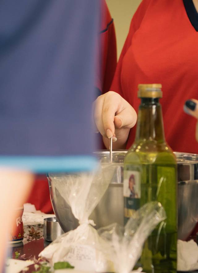 CORPORATIVO de High-School in the Kitchen