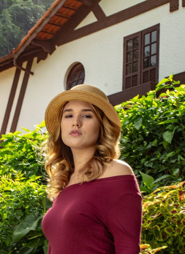 Ensaio feminino externo de Ensaio sobre moda com Thalita Vasconcelos