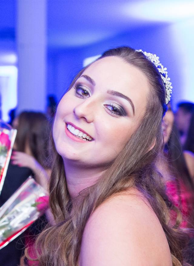 Debutante de Debutante | Giulia