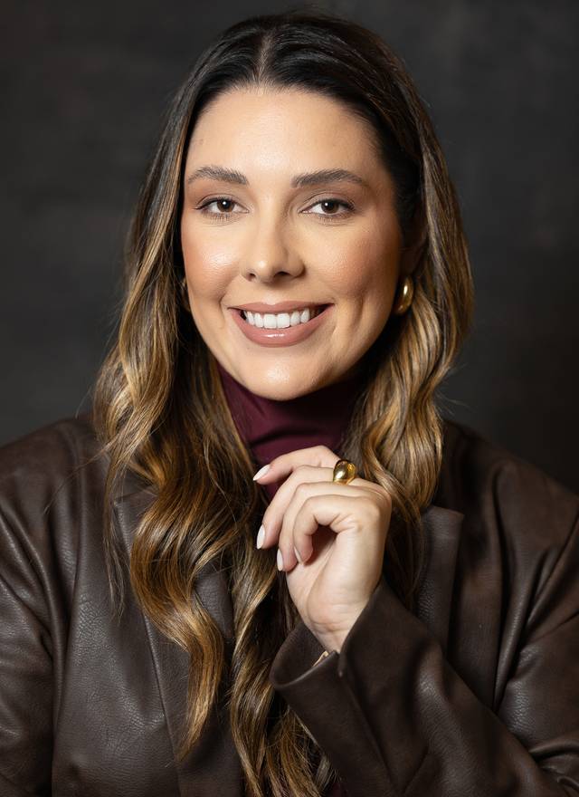 Corporativo de Carol Albiero