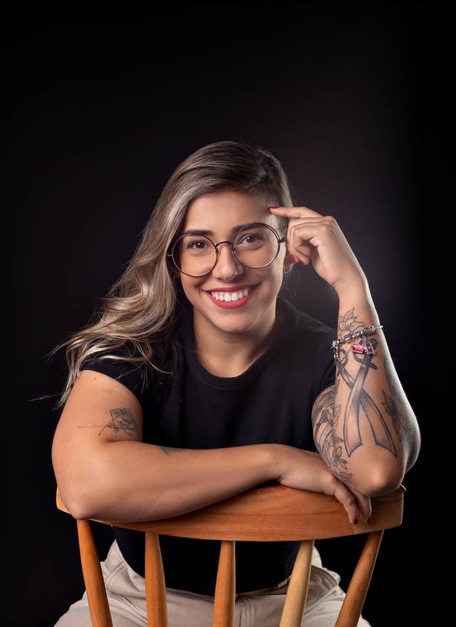 Corporativo de Ensaio de Posicionamento de Imagem: Carolina Bonetti