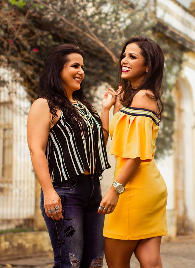 Feminino de Marta e Scharlote