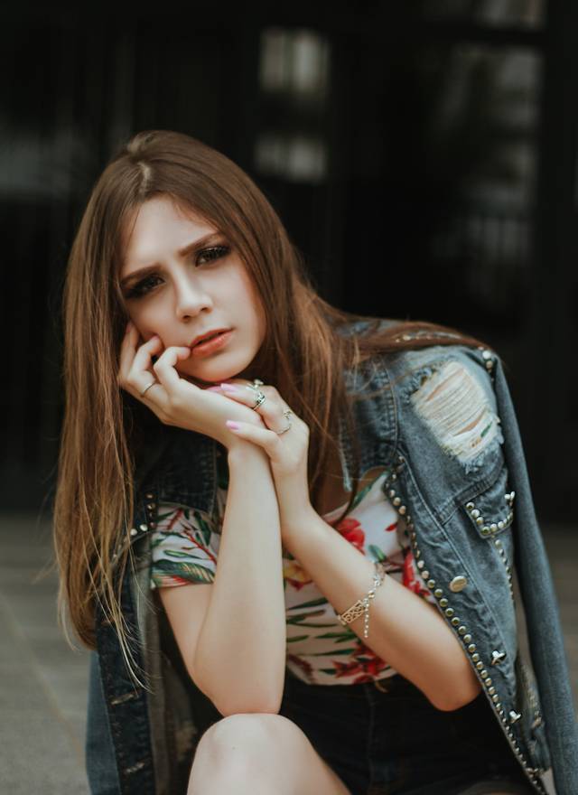 Feminino de Giovana Adas