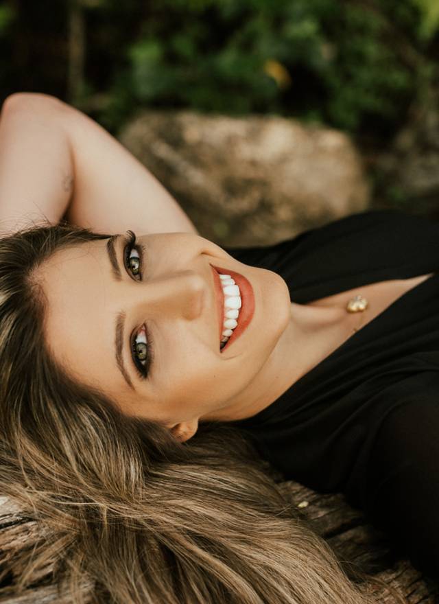 Feminino de Gabriella Luvison