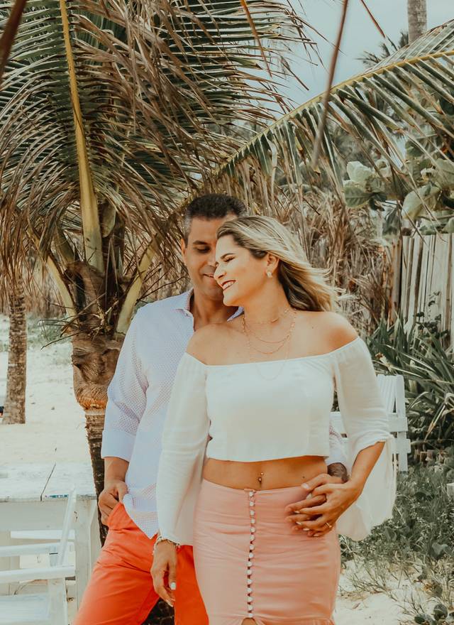 ENSAIO DE CASAL de Ensaio Pré Wedding Sensacional na praia - BA | Cíntia + Renato | Fotografo em Trancoso - BA