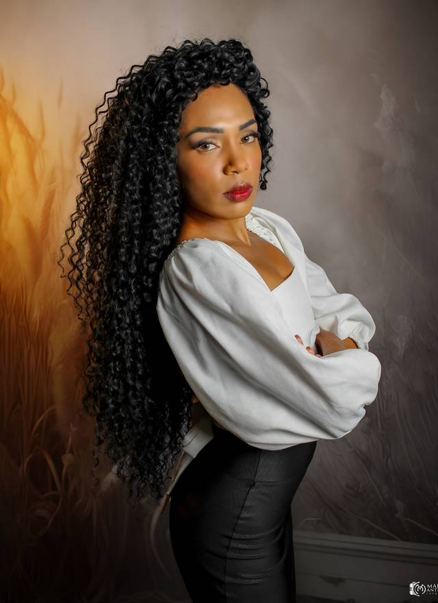 Ensaio em estúdio de Natacha Oliveira | Ensaio Fotográfico