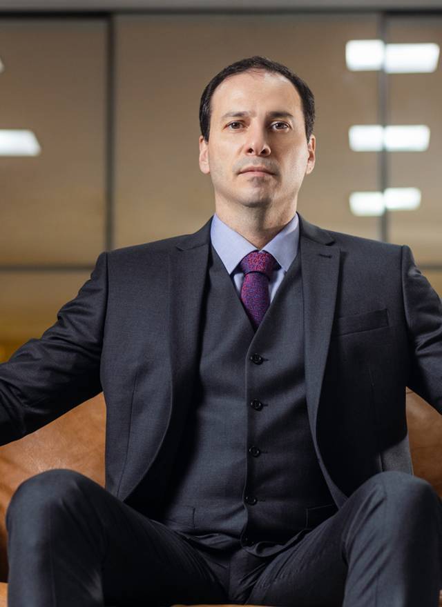 Retrato de Posicionamento de Retrato de Posicionamento Dr Alexandre de Luca