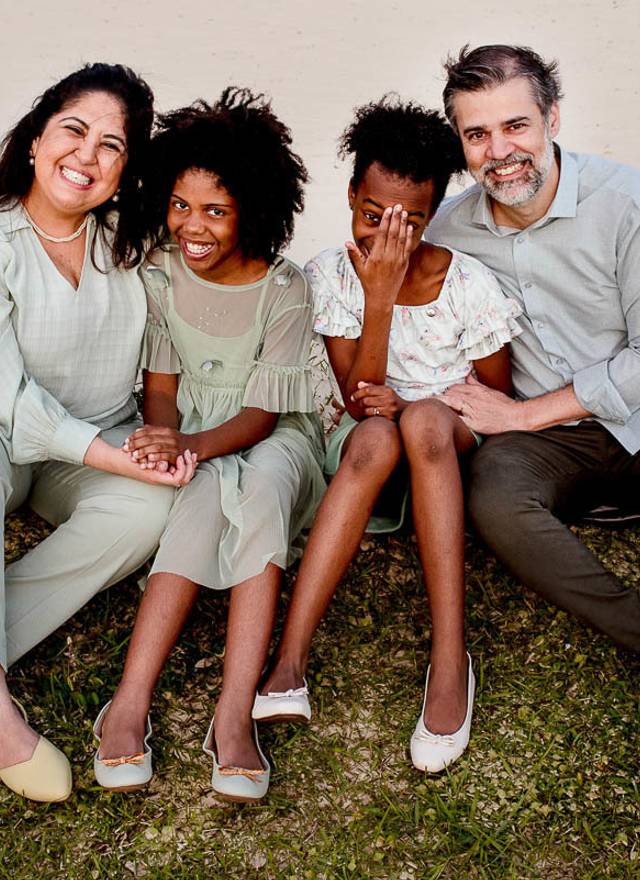 His. Prec. da Infância de Ensaio de família Alessandra, Herculano, Ana Paula e Esther