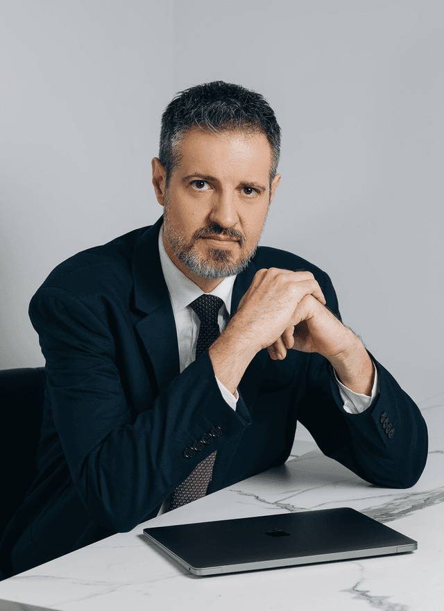 RETRATOS CORPORATIVOS de Dr. Sandro - Advogado