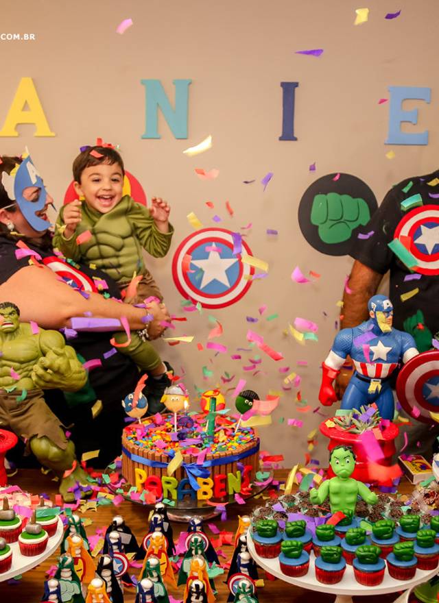 Aniversário Infantil de Fotos de aniversário infantil do Daniel tema vingadores