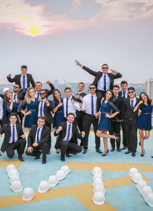 Formatura e Eventos de Foto Convite da Turma Engenharia Civil da UFT - Roupa Social