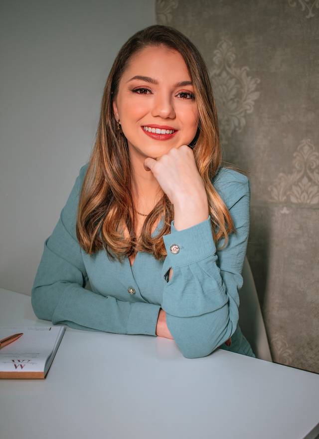 Posicionamento de imagem de Adriana Almeida | ESTÉTICA |