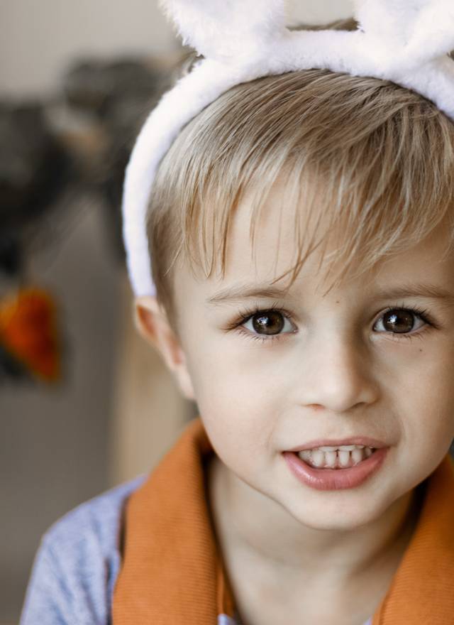 Infantil de Mini Ensaio de Páscoa do João