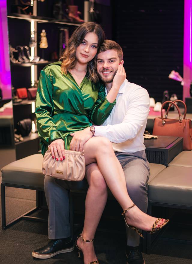 Estúdio/Corporativo de Ensaio Santa Lolla