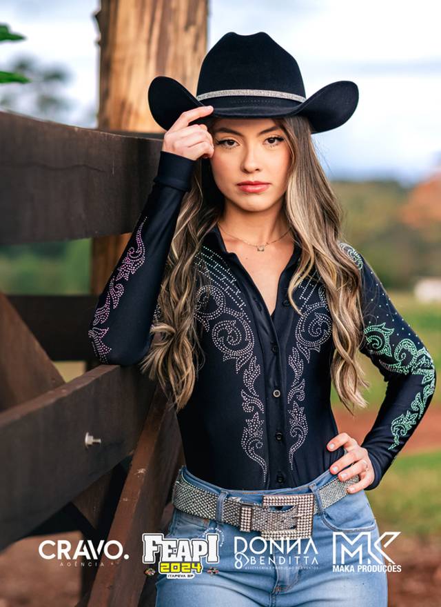 Country de Ensaio Rainha do Rodeio Evelyn