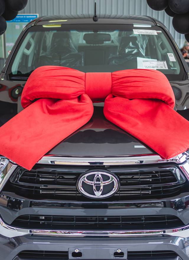 Estúdio/Corporativo de Nova Hilux - Toyota Ramires