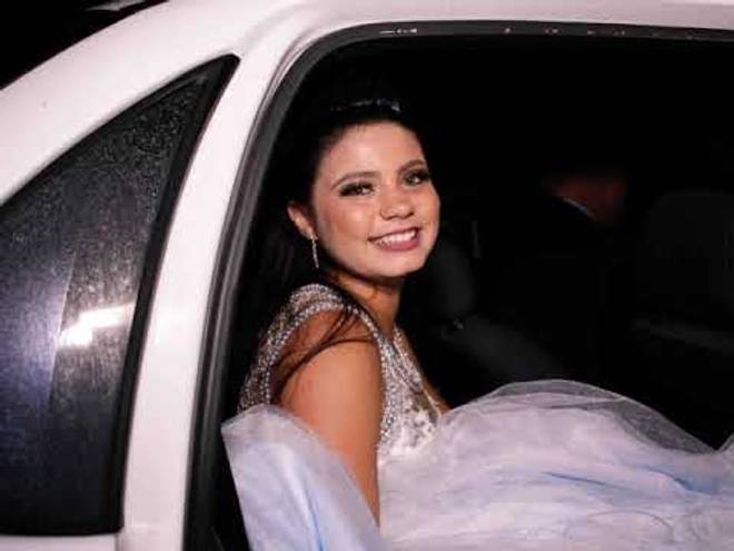 15 anos de Larissa 15 Anos - Vídeo