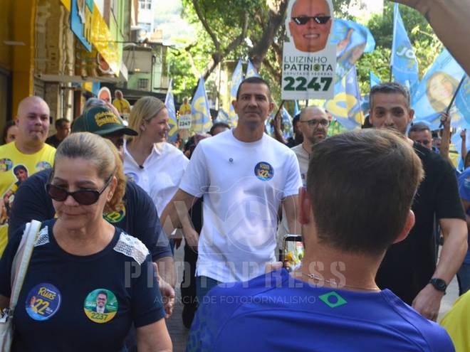 Politica de Caminhada Douglas Ruas (PL) na Praça Saens Peña