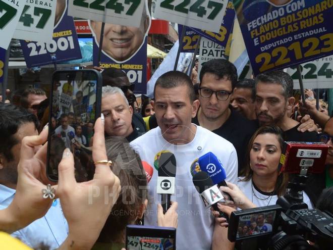 Politica de Caminhada Douglas Ruas - Largo da Carioca Centro