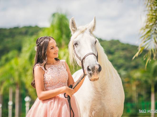 Debutante Ensaio de Milena