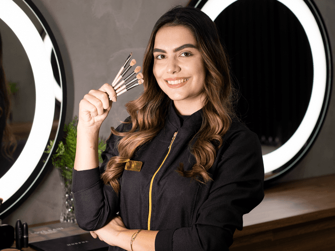 Ensaio Corporativo de Ensaio Corporativo - Sthefany Crosariol Maquiadora e Penteadista