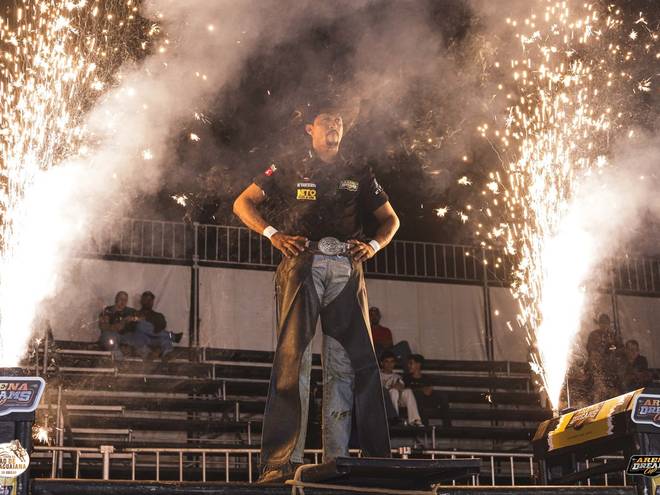 Eventos  de 32º Festa do Peão de Araguaiana - Sexta Feira