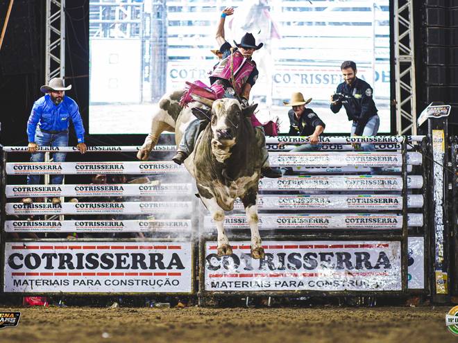 Eventos  de 19ª Expocotri - Sabado