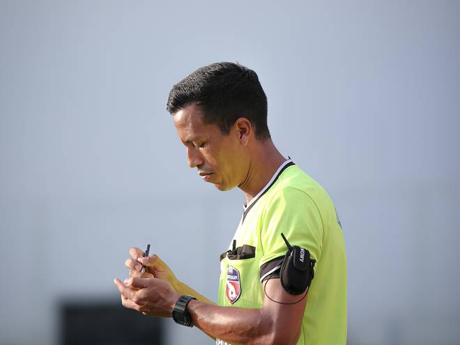 ARBITRAGEM de ÁRBITROS