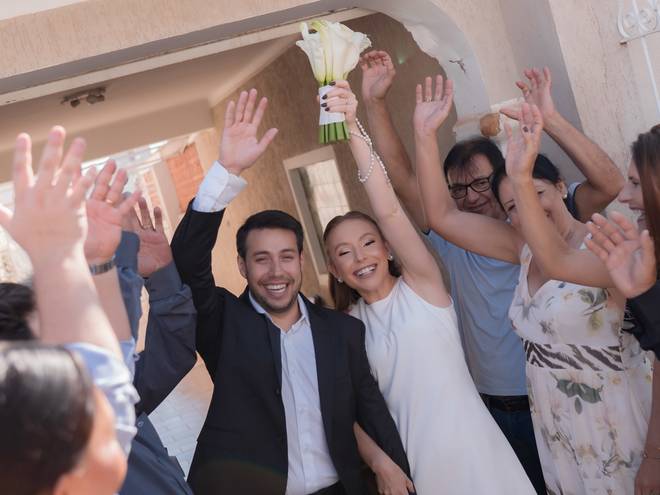 Cívil de Carolyne e Hugo