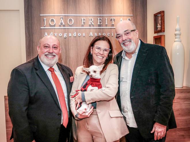 Corporativo de Café da Tarde com Renata Brava – Um Encontro Inspirador no Escritório de João Freitas