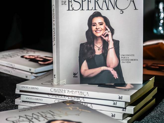 Evento de Luz, Lente e Emoção: A Noite Inesquecível de Ângela Sirino