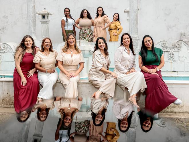 Ensaio de nsaio Fotográfico de Amigas: Celebrando a Amizade, a Fé e os Momentos que Merecem ser Lembrados