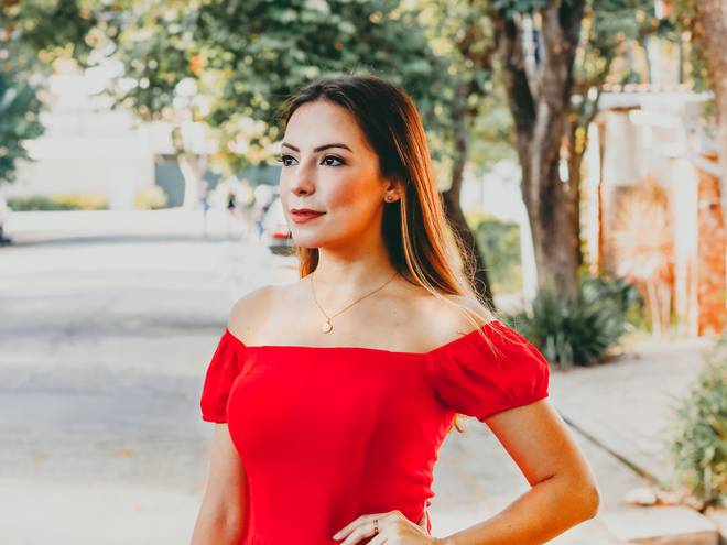 ENSAIOS  de Priscilla Veneroni