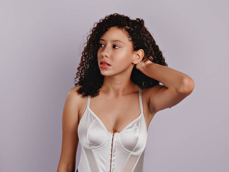 Ensaio Feminino de Lesli  - ENSAIO EM STUDIO